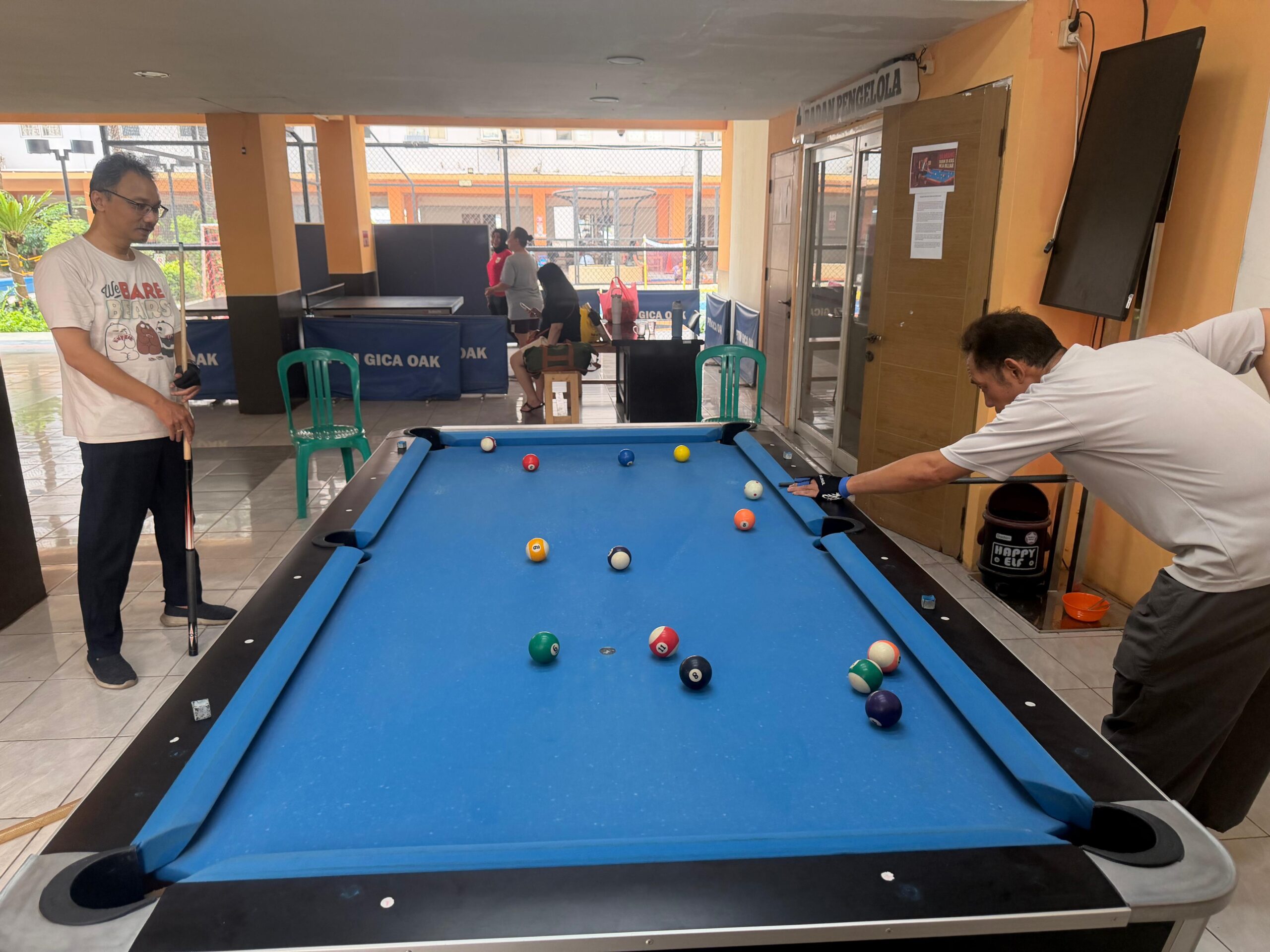 Peringatan HUT ke-81 Kemerdekaan RI di Gading Icon - Lomba Billiard