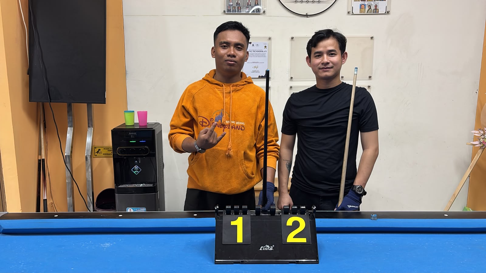 Peringatan HUT ke-81 Kemerdekaan RI di Gading Icon - Lomba Billiard