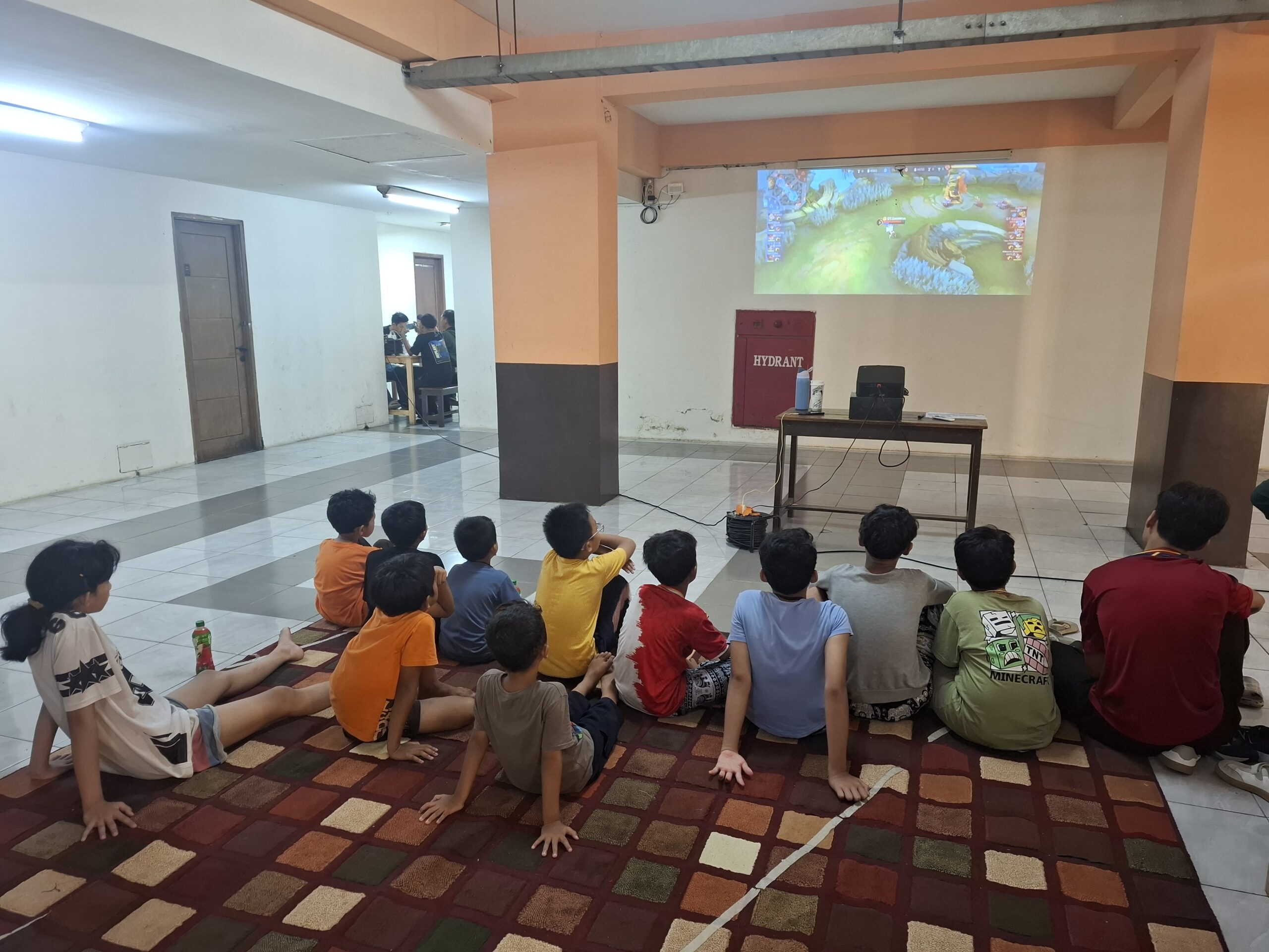 Peringatan HUT ke-81 Kemerdekaan RI di Gading Icon - E-Sport
