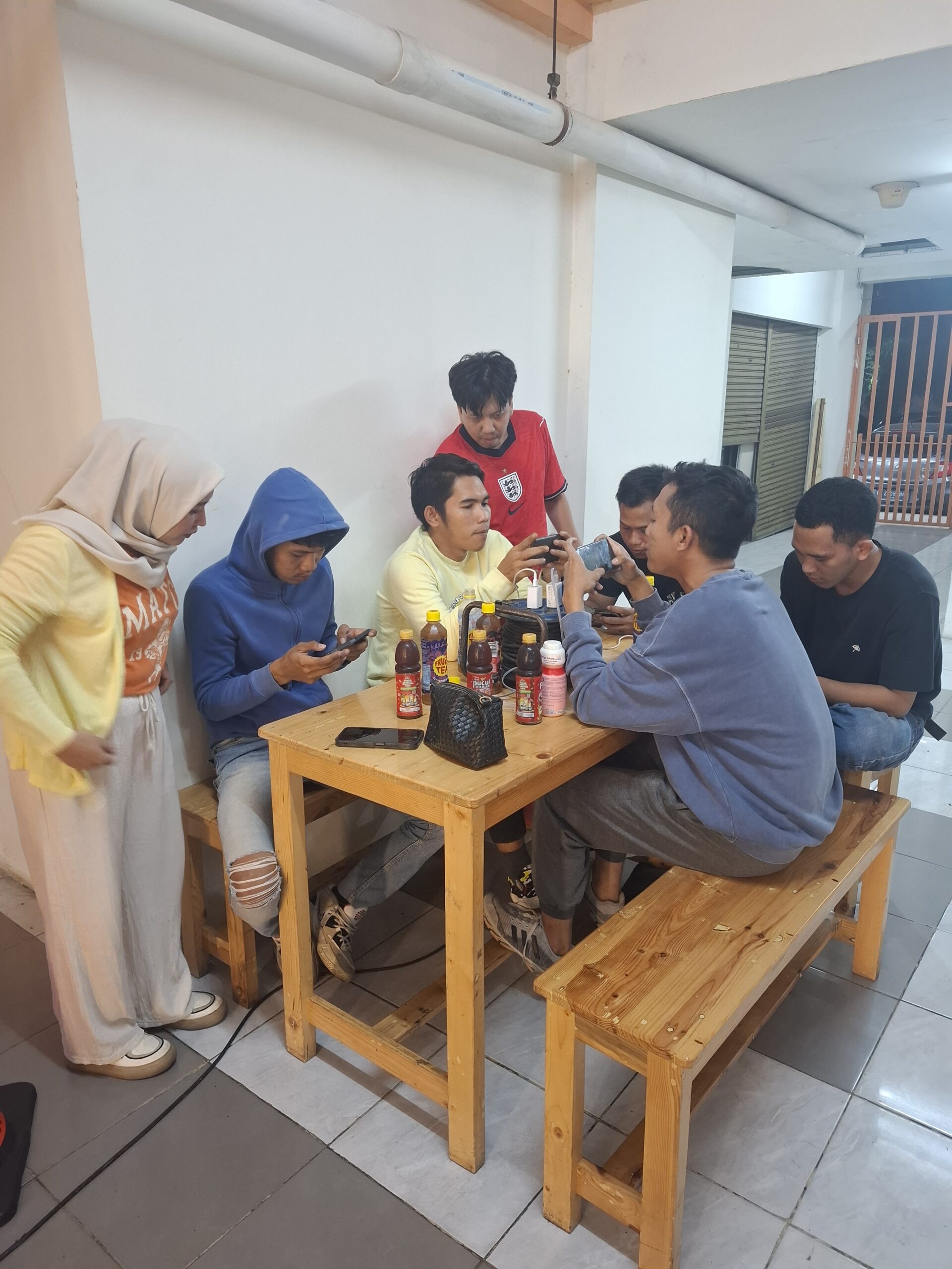 Peringatan HUT ke-81 Kemerdekaan RI di Gading Icon - E-Sport